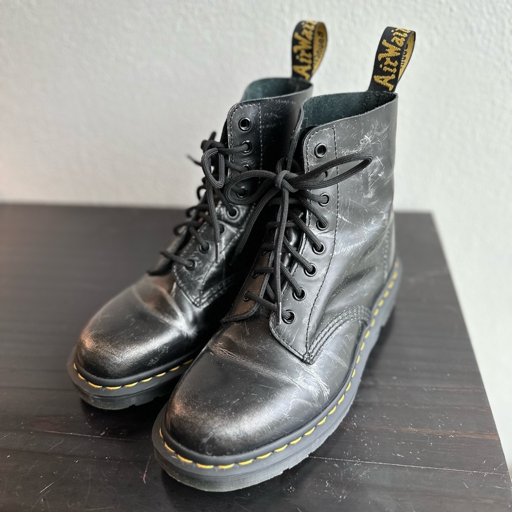 Dr. Marten 1460 Pascal Lace-up Boot